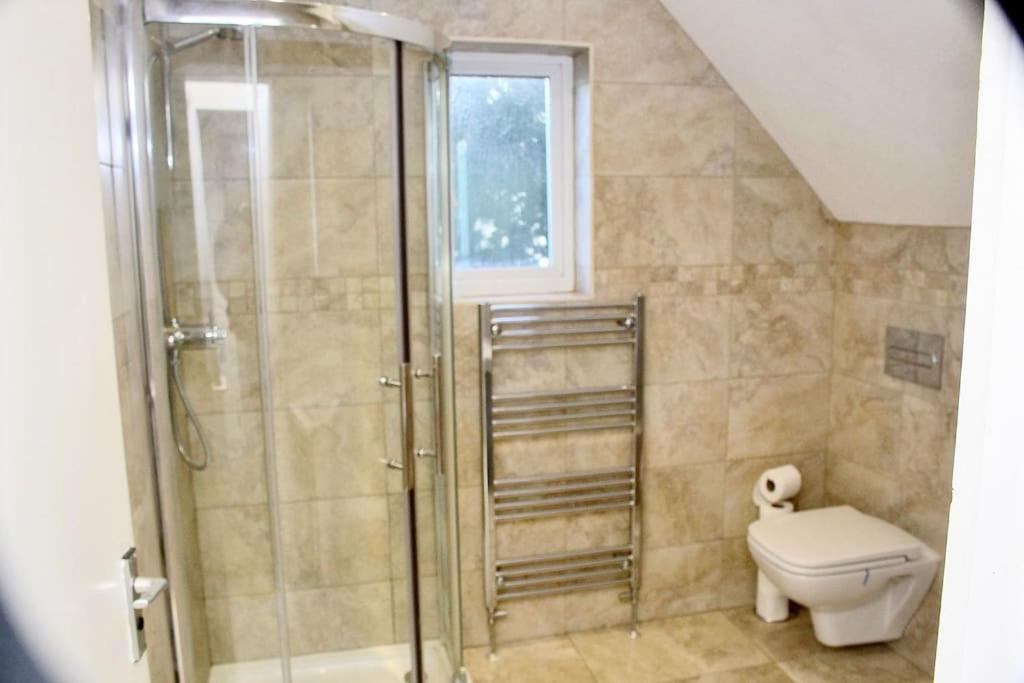 Contractor'S Haven- 4-Bedroom House With Free Parking, Super Fast Wifi, Fran Properties In Aylesbury, Pets Are Welcome! Aylesbury  Luaran gambar
